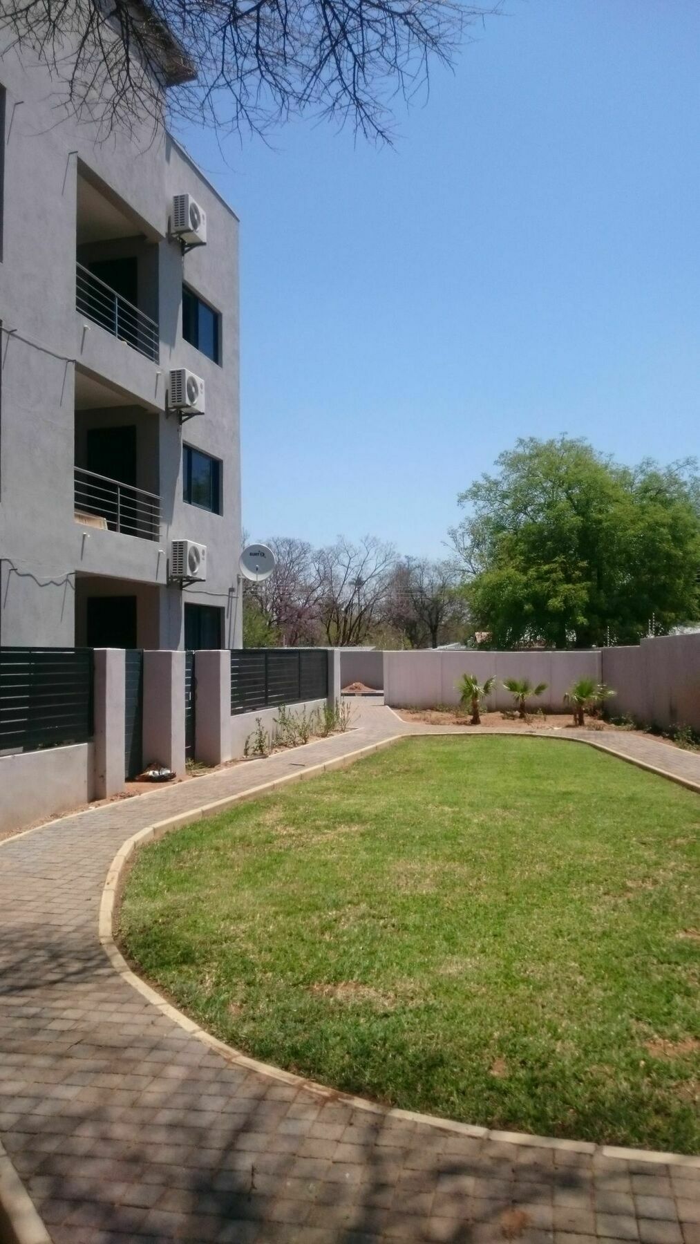Lifestyle Apartments Gaborone Esterno foto