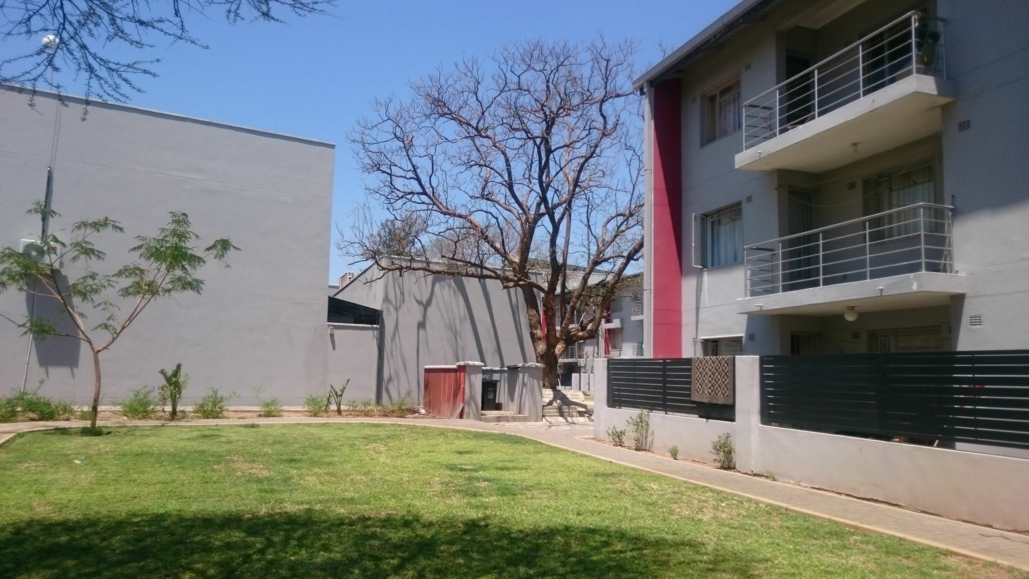 Lifestyle Apartments Gaborone Esterno foto
